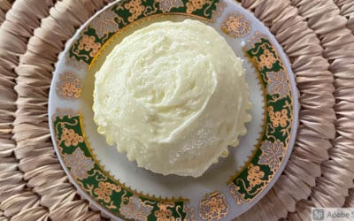 Lemon Saffron Cupcakes